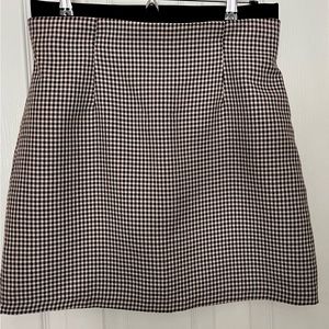 ZARA WOMENS SKIRT, Houndstooth mini, size large